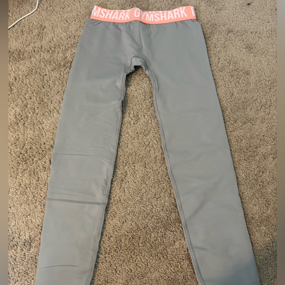 Gray gymshark leggings with Pink band size Small